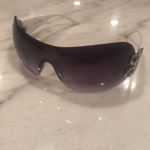 💥🔥💧Guess sunglasses with embellished arms💧🔥💥